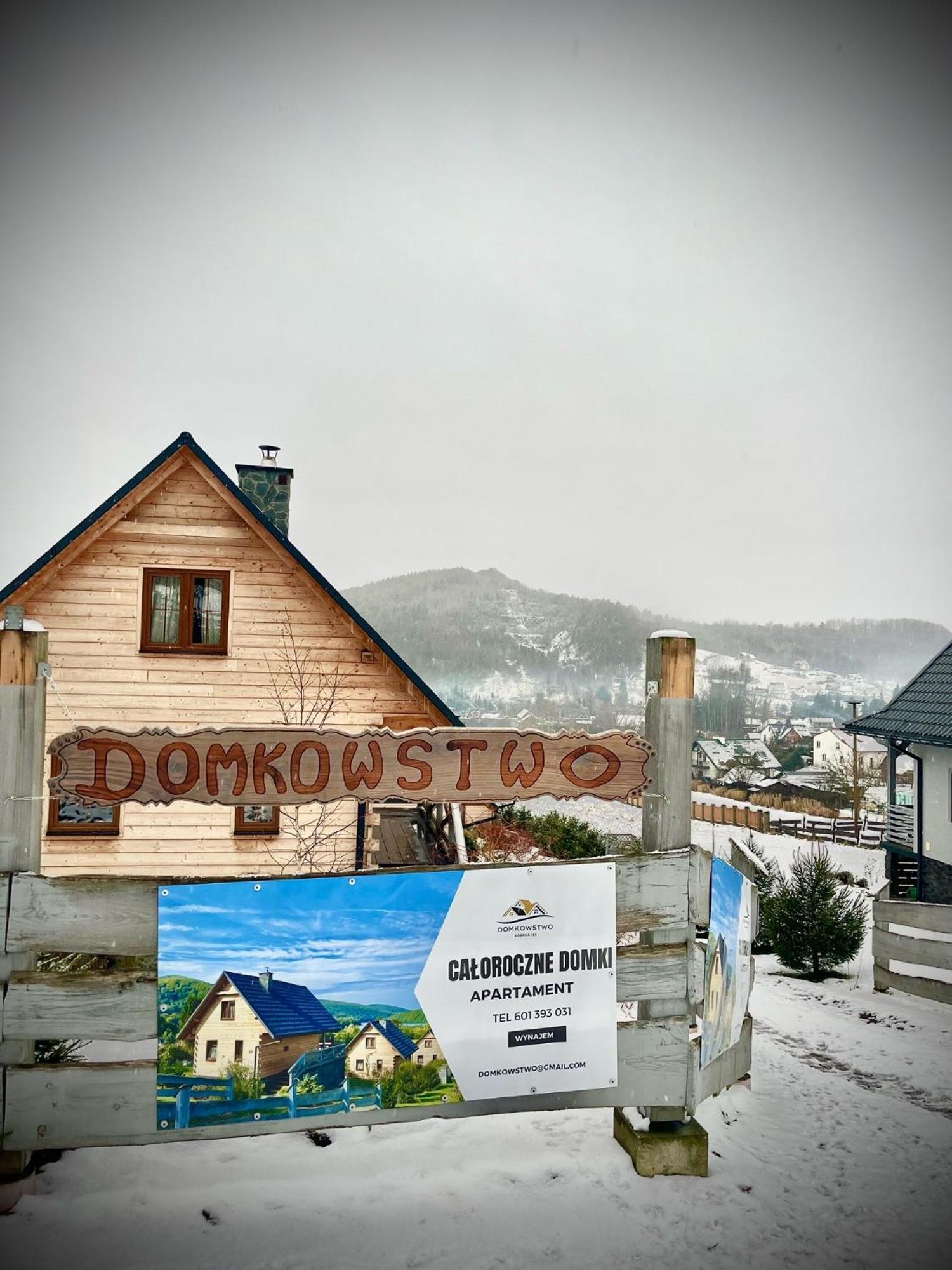 Domki Caloroczne Domkowstwo Bobrka Exterior foto